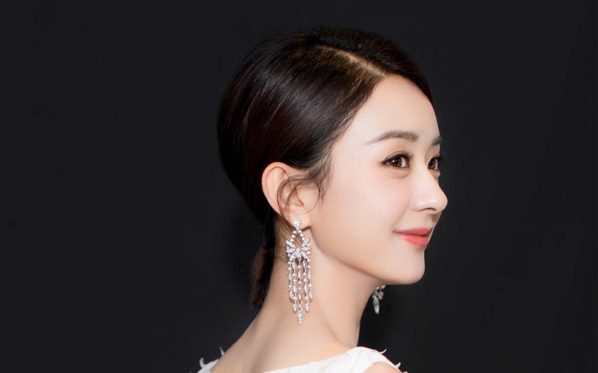 kaiyun开云·官方网站-英超“金童”崭露头角，引领年轻球员崛起潮流，英超金靴奖最年轻球员