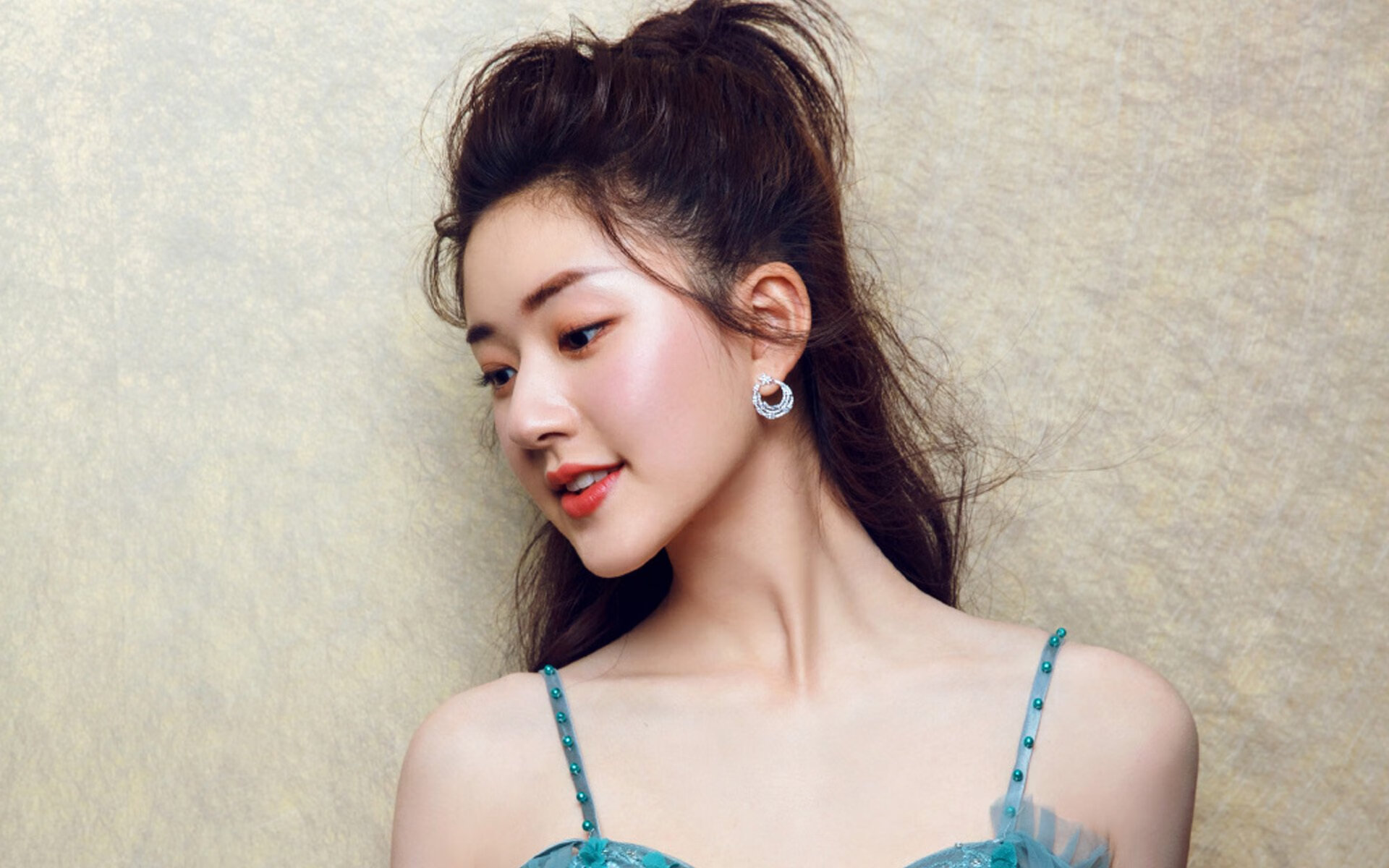 开云·体育官网APP下载-法甲惊险盘球：天才技巧引发疯狂欢呼，法甲盘路解析 宝哥