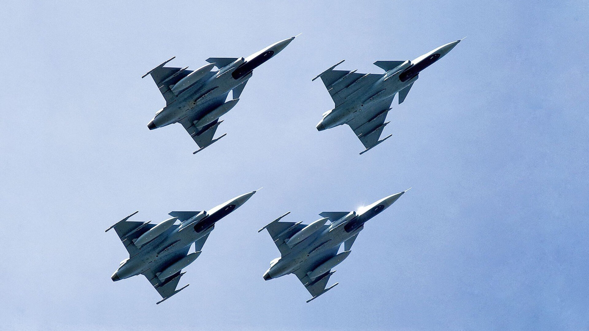 英超冲刺季:悬念重重,精彩纷呈!,英超争4