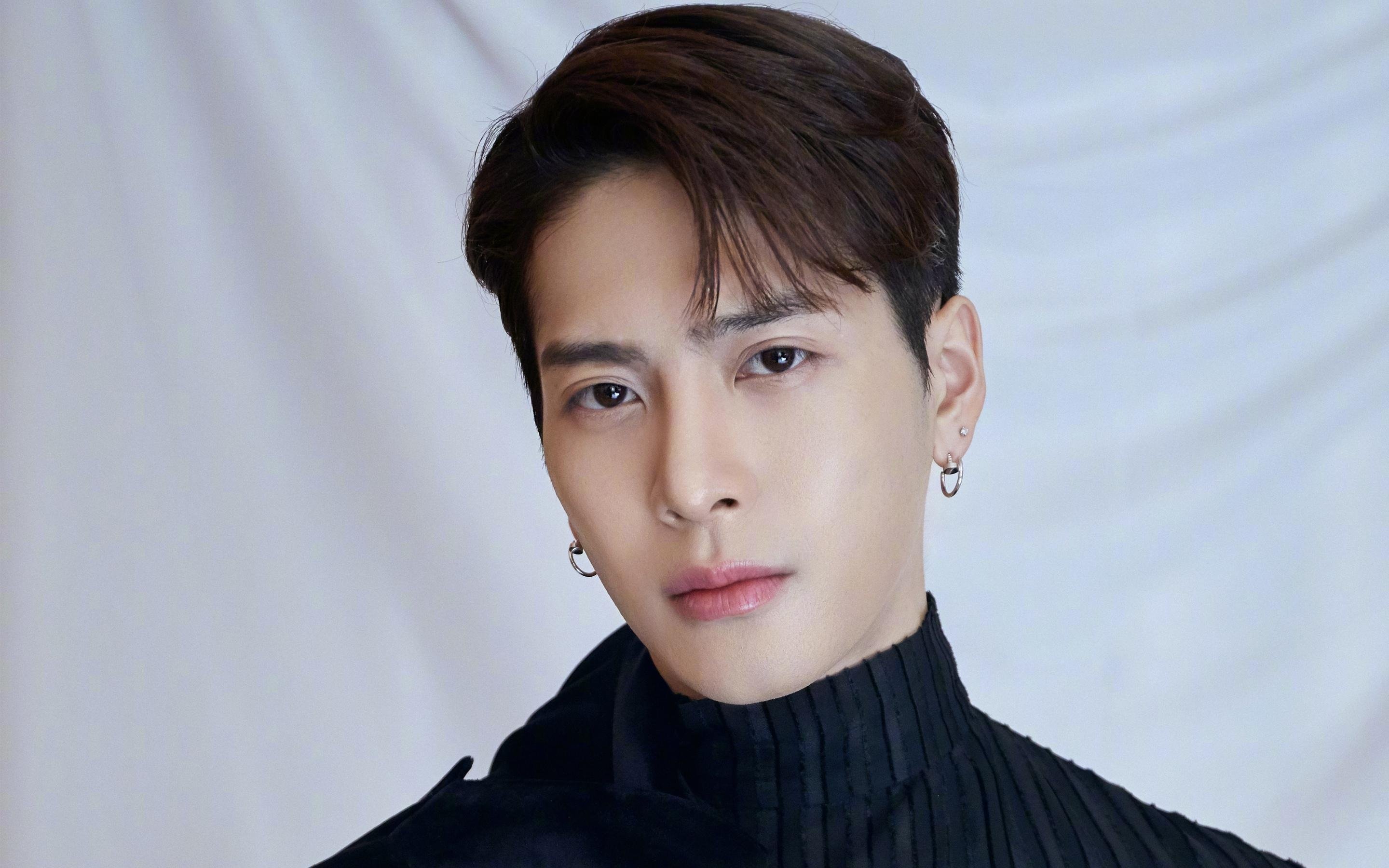 黄蜂加练后球员自发清理场地展现职业态度,球队黄蜂